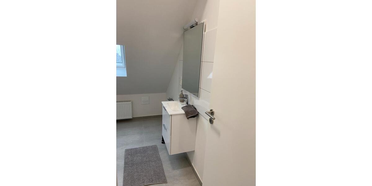 Dachgeschoßwohnung Aachen Aachen-Mitte - 4 Zimmer, 75 m&sup2;, 1.400&euro; | Angebot:25944879