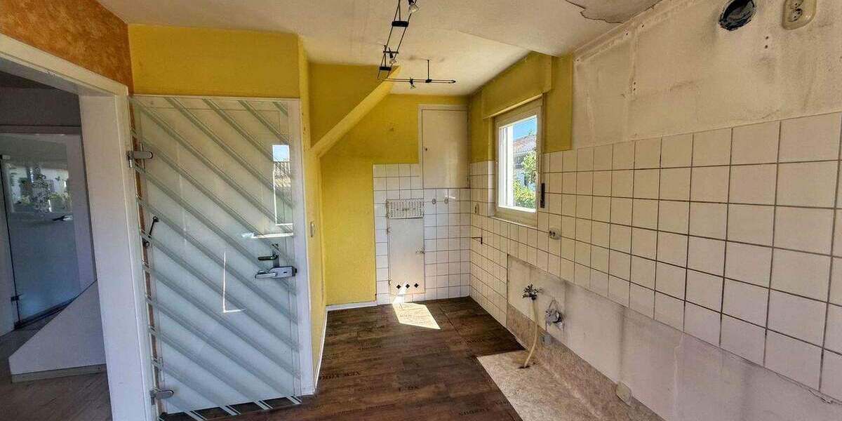 Reihenendhaus Ettlingen - 4 Zimmer, 110 m&sup2;, 300.000&euro; | Angebot:25686044