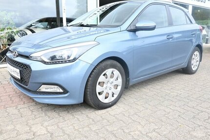 Hyundai i20 1.4 Automatik *Trend* Klima 49tkm! 49.000 km 13.300 € Seevetal - Hittfeld 21218
