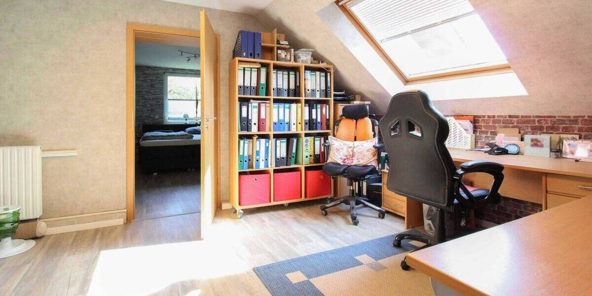 Einfamilienhaus Paderborn Sennelager - 8 Zimmer, 243 m&sup2;, 595.000&euro; | Angebot:26826411