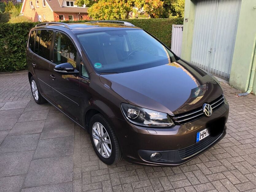 VW Touran 173.000 km 9.950 € Hamburg 21079