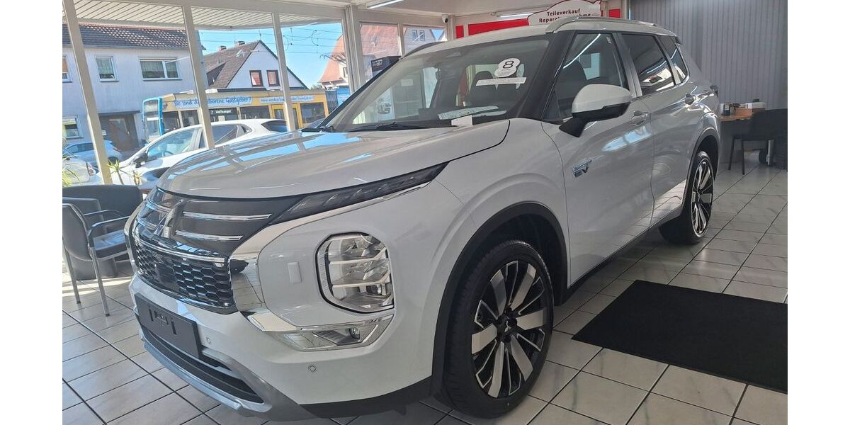 Mitsubishi Plug-in Hybrid Outlander 4.000 km 45.990 &euro; Kassel 34125