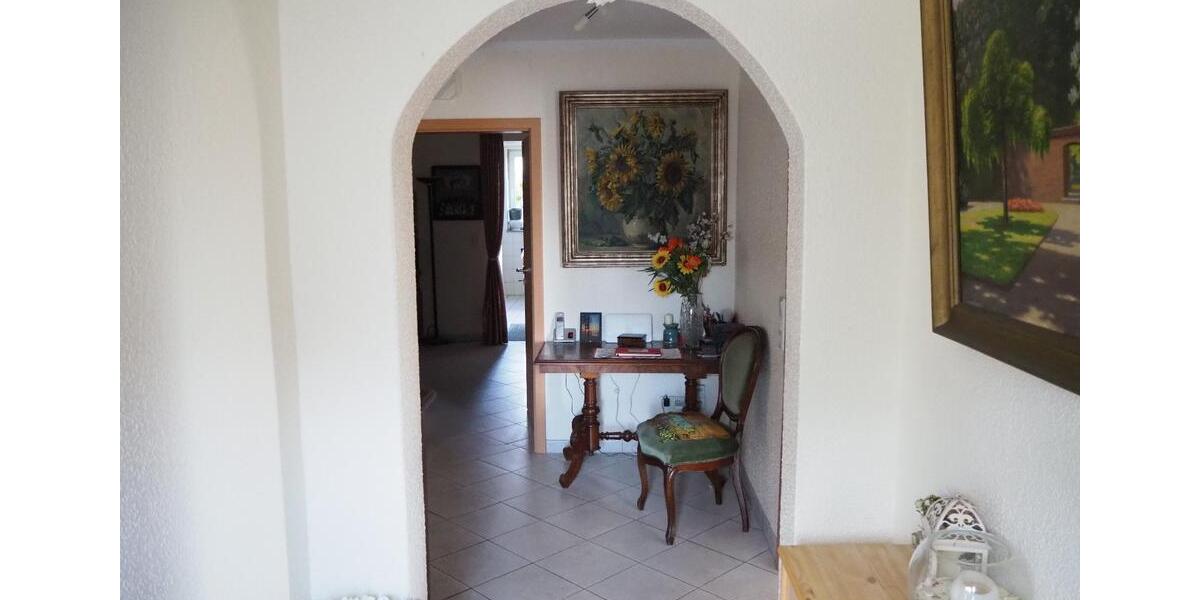 Erdgeschoßwohnung Marsberg - 2.5 Zimmer, 94 m&sup2;, 750&euro; | Angebot:26343006