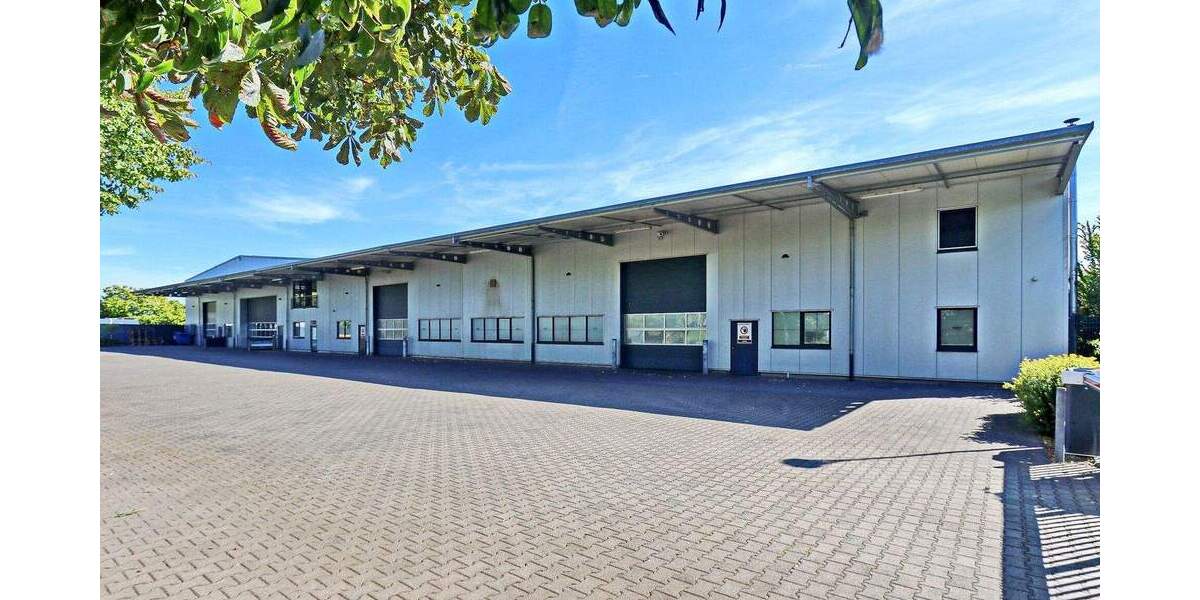 Vielseitig nutzbares Gewerbeanwesen in 33154 Salzkotten | High End Büro, Produktion, Logistik und Ausstellungshalle zimmer