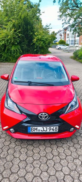 Aygo (X)