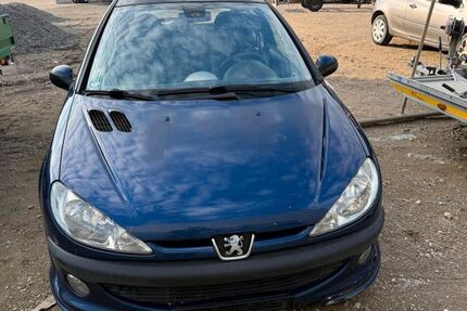 Peugeot 206 220.000 km 1.899 &euro; Bensheim 64625