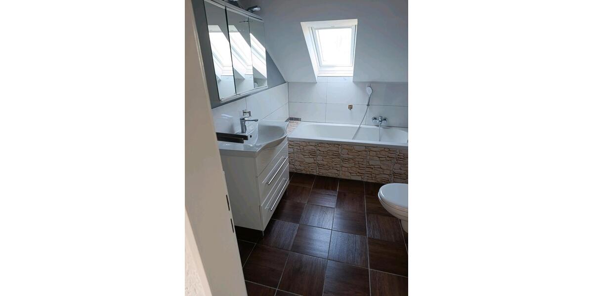 Dachgeschoßwohnung Rodenbach - 1 Zimmer, 60 m&sup2;, 750&euro; | Angebot:26004094