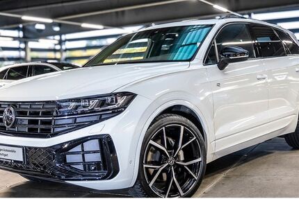 VW Touareg 13.098 km 81.930 &euro; Stuttgart-Feuerbach 70469