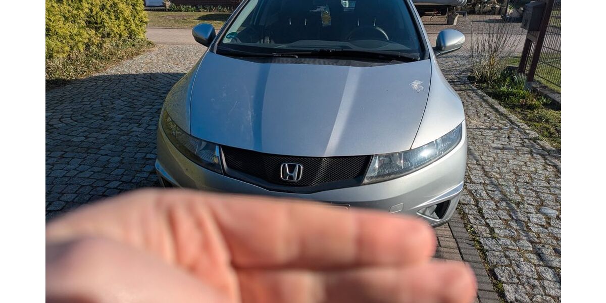 Honda Civic 61.000 km 5.999 &euro; Bentwisch 18182