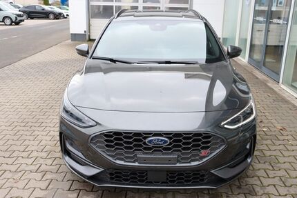 Ford Focus 18.000 km 31.480 &euro; Cham 93413