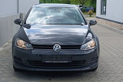 VW Golf 83.899 km 8.999 &euro; Breitungen 98597