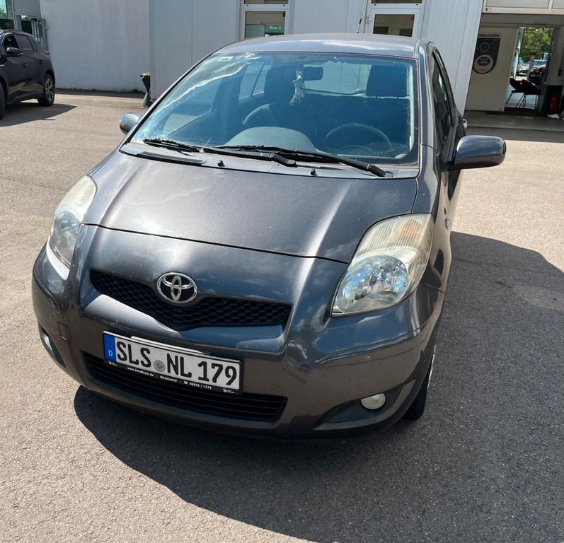 Yaris
