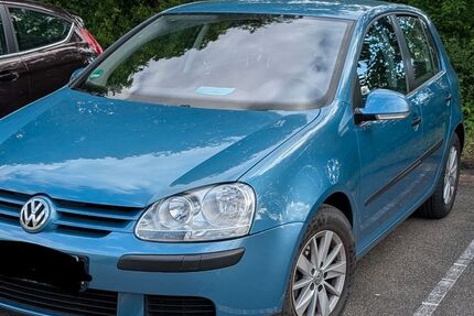 VW Golf 81.500 km 5.899 &euro; Karlsruhe 76149