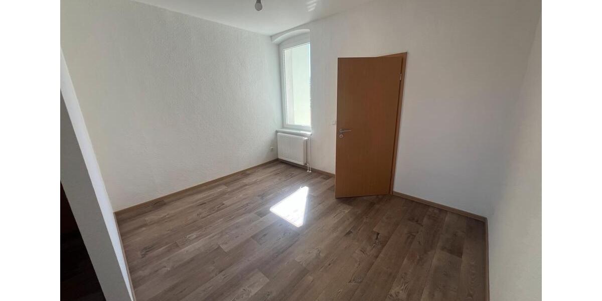 Etagenwohnung Köthen (Anhalt) - 3 Zimmer, 63 m&sup2;, 643&euro; | Angebot:26398080