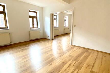 Sanierte 4,5-Zimmer-Wohnung mit EBK im Herzen von Bad Berka 4.5 zimmer