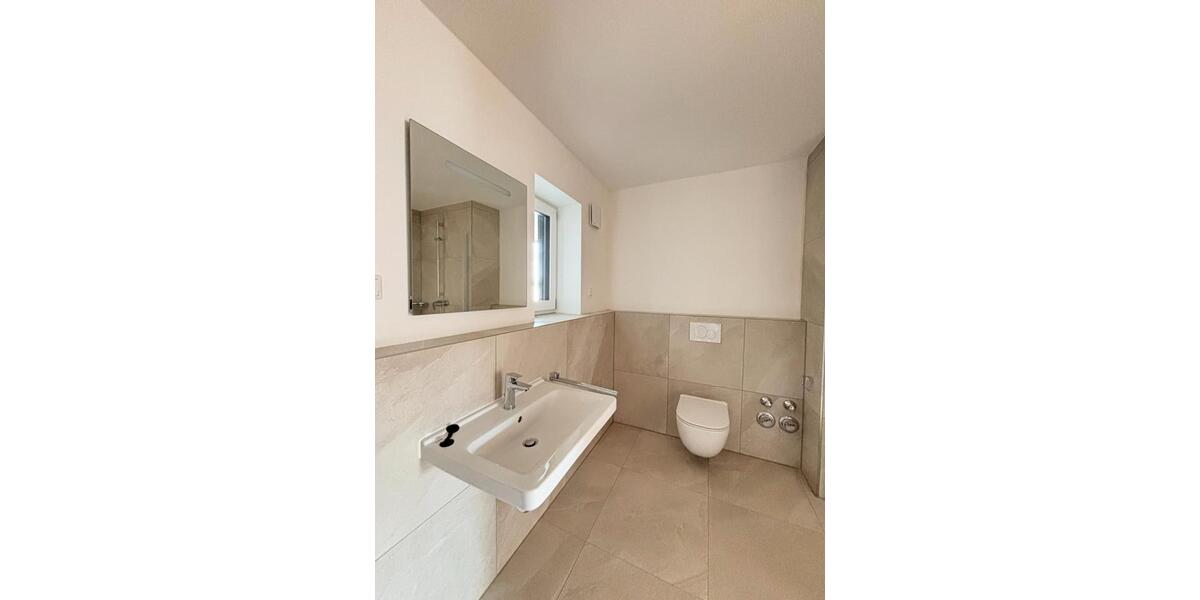 Etagenwohnung Deggendorf - 1 Zimmer, 25 m&sup2;, 21&euro; | Angebot:26416475