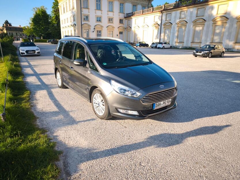 Ford Galaxy 197.000 km 14.250 € Haimhausen 85778