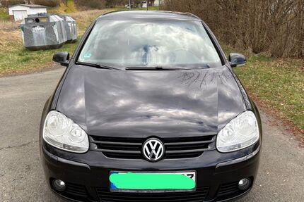 VW Golf 229.000 km 2.690 &euro; Freudenberg 57258