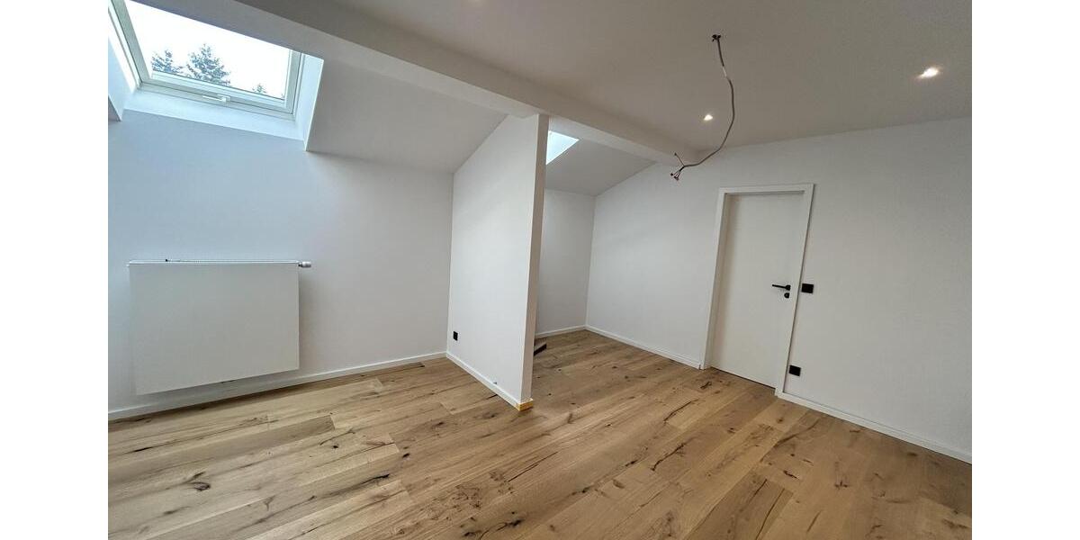 Etagenwohnung Riedering - 4.5 Zimmer, 160 m&sup2;, 2.000&euro; | Angebot:25589123