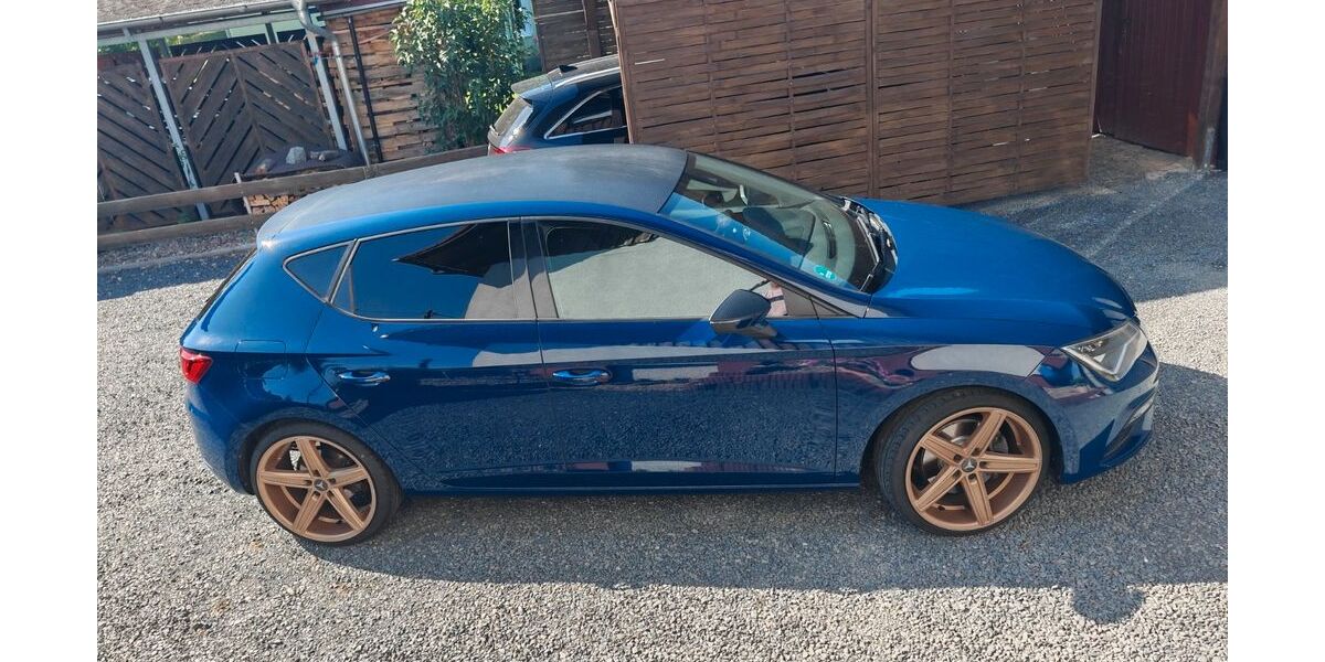 Seat Leon 49.100 km 16.999 &euro; Sonneberg 96515
