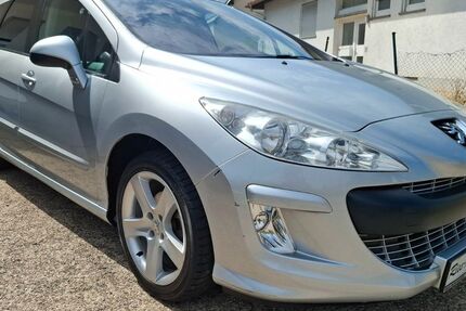 Peugeot 308 157.000 km 3.950 &euro; Freiburg 79111