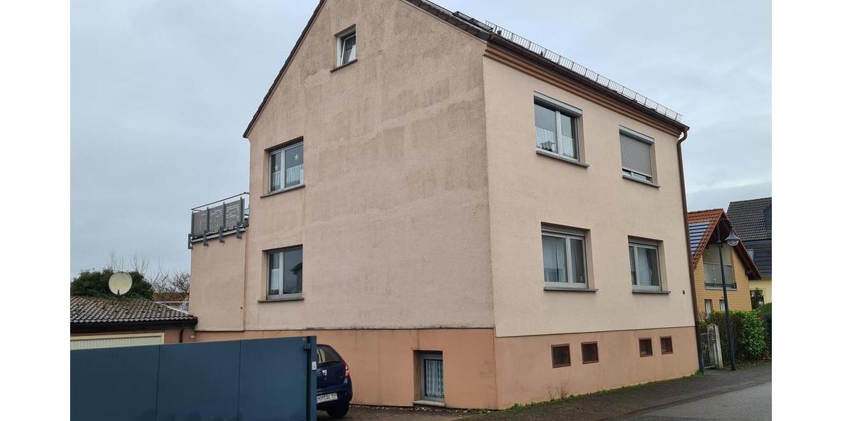 Freistehendes gepflegtes 3-Familienhaus in gesuchter Lage für Eigennutzer und Kapitalanleger - Mehrfamilienhaus, Wohnhaus Kirkel | Angebot:27009131