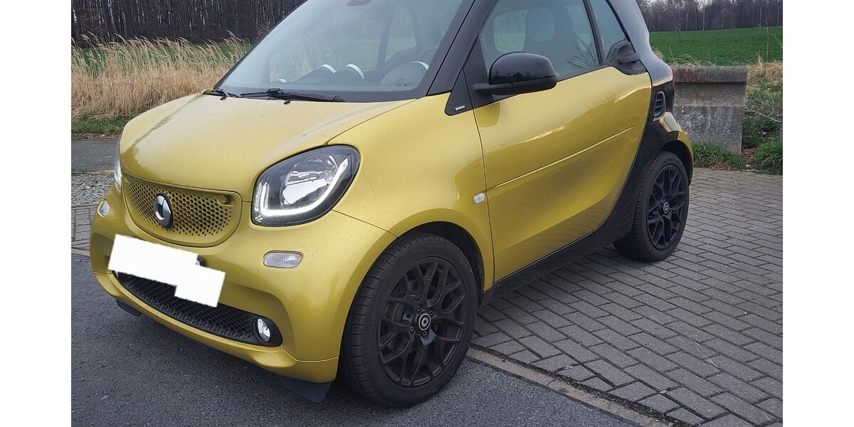 Smart Fortwo Coupe 72.000 km 5.900 &euro; Dresden 01067