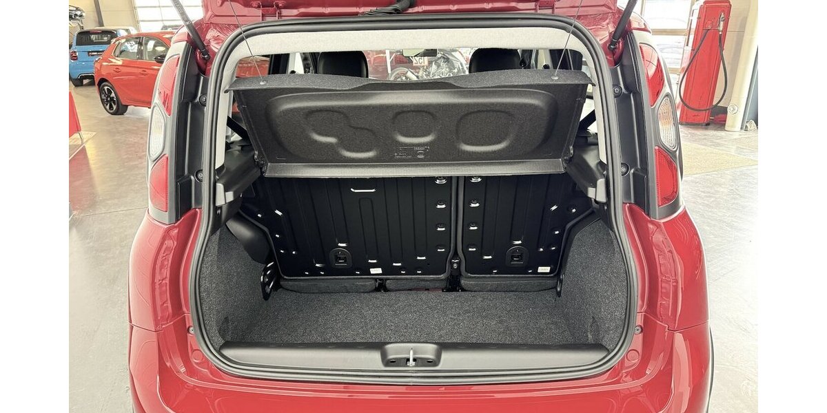 Fiat Panda Cross Red 1.0 Hybrid 1.Hand Neuwertig! 1.600 km 13.740 &euro; Lich 35423