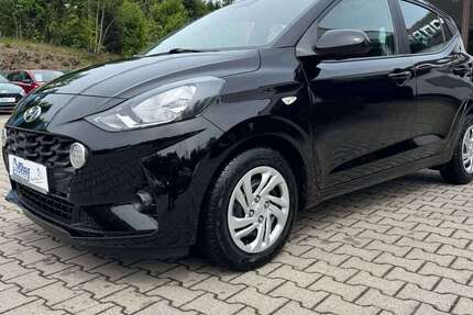 Hyundai i10 5.700 km 12.995 &euro; Thalheim 09380
