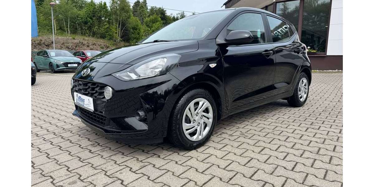 Hyundai i10 5.700 km 12.995 &euro; Thalheim 09380