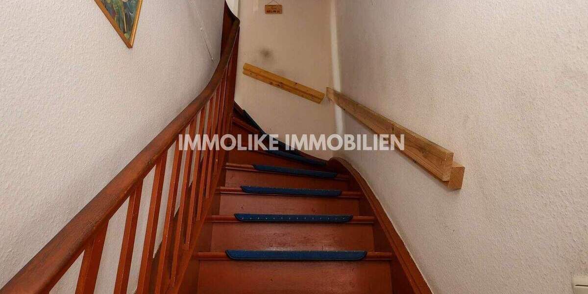 Mehrfamilienhaus, Wohnhaus Bad Brückenau - 8 Zimmer, 238 m&sup2;, 179.000&euro; | Angebot:25815792