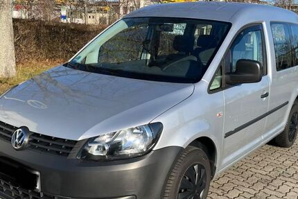 VW Caddy 146.595 km 8.000 &euro; Leipzig 04347