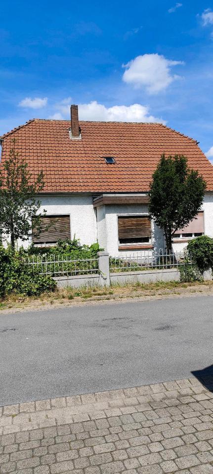 Haus, stark renovierungsbedürftig zu Verkaufen