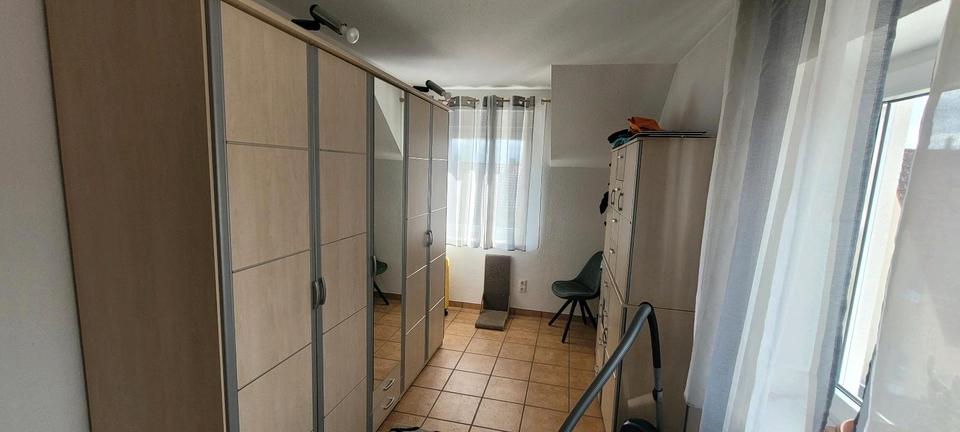 Doppelhaushälfte Schwalmstadt - 5 Zimmer, 140 m&sup2;, 247.000&euro; | Angebot:26802982