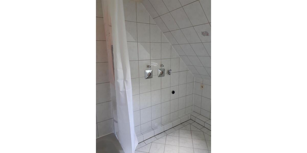 Dachgeschoßwohnung Hamweddel - 1 Zimmer, 45 m&sup2;, 500&euro; | Angebot:25353776