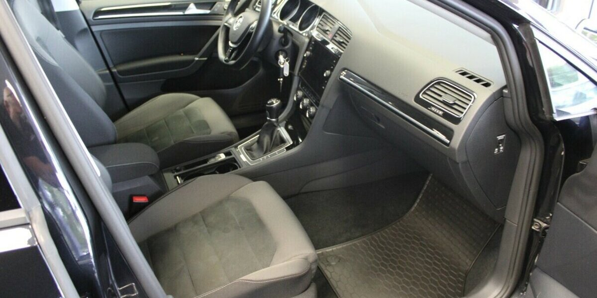 VW Golf 1.5 TSI ACT BMT Highline 83.752 km 15.980 &euro; Euskirchen 53881
