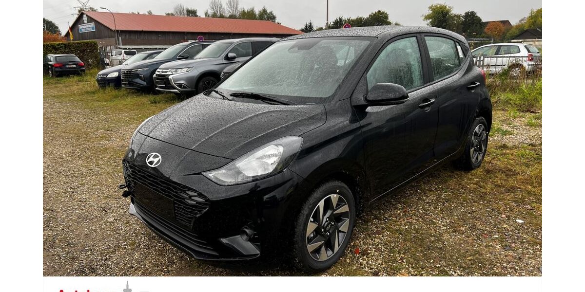 Hyundai i10 3.276 km 17.990 &euro; Stockelsdorf 23617