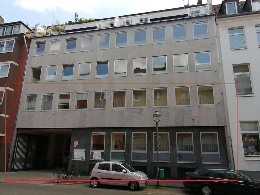 Büro in Düsseldorf 3.800 € 524 m²