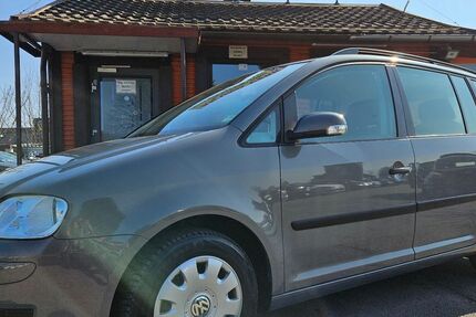 VW Touran 147.890 km 1.990 &euro; Erwitte 59597