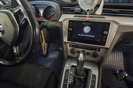 VW Passat 288.000 km 9.100 &euro; Halle 06129