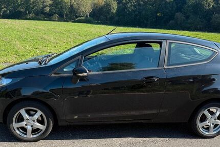Ford Fiesta 199.720 km 2.900 € Elsdorf 50189