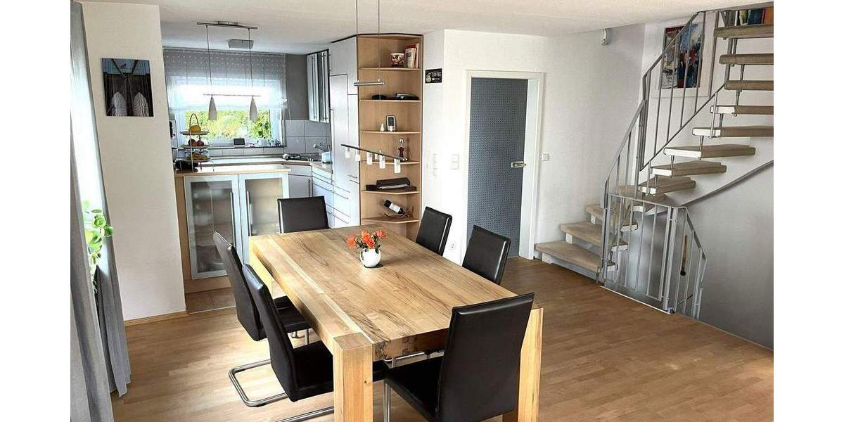 Reihenendhaus Stuttgart-Weilimdorf (Wolfbusch) Wolfbusch - 4 Zimmer, 146 m&sup2;, 760.000&euro; | Angebot:25525616
