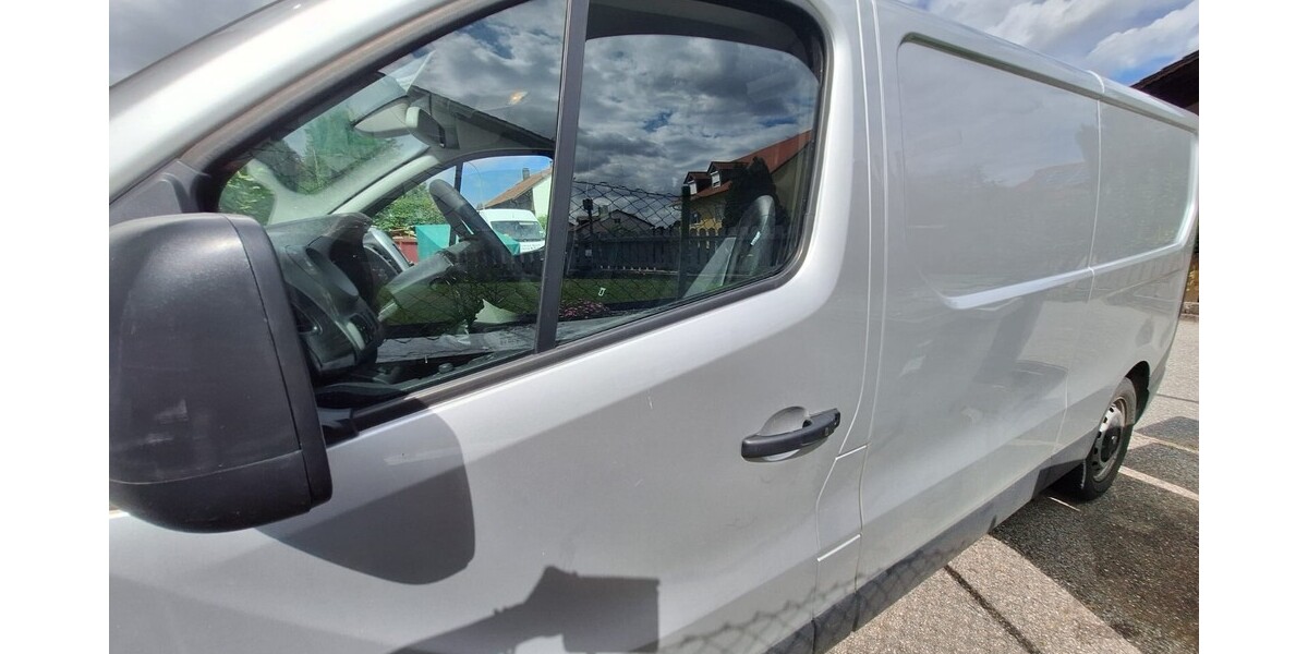 Renault Trafic 94.298 km 12.500 € Ergoldsbach 84057