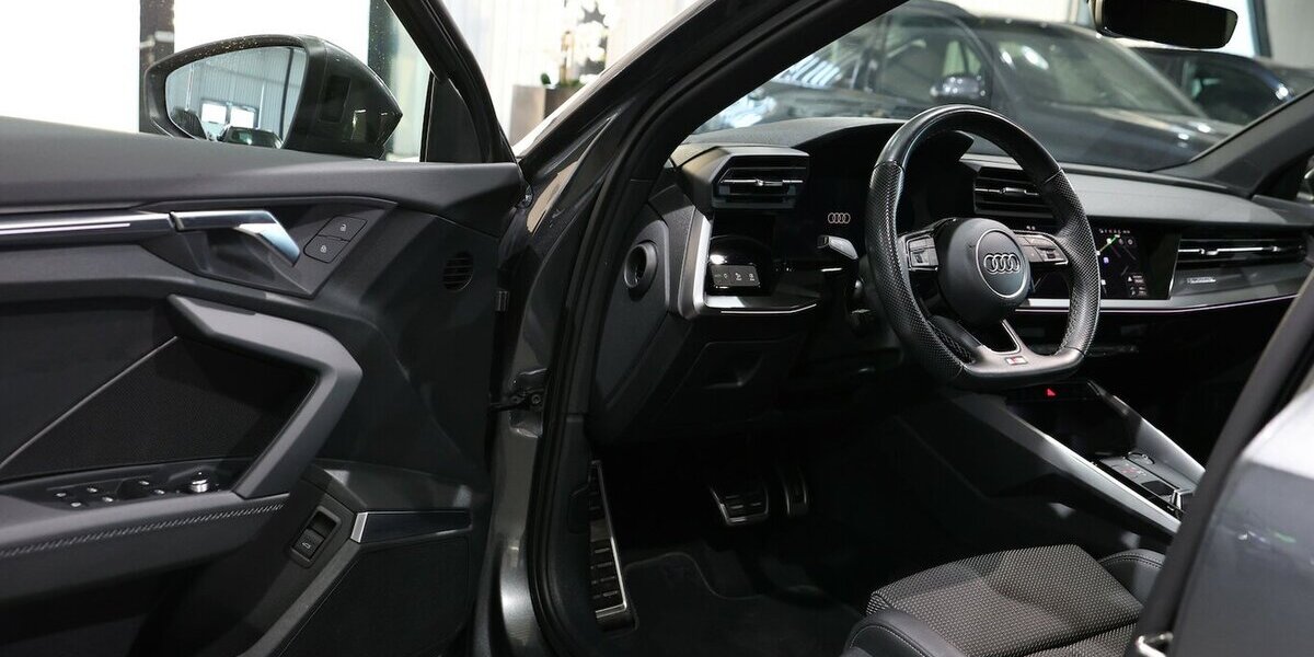 Audi S3 LIMOUSINE 2.0 TFSI QUATTRO S-LINE BLACK PLUS 36.000 km 38.444 &euro; Hamm 59077
