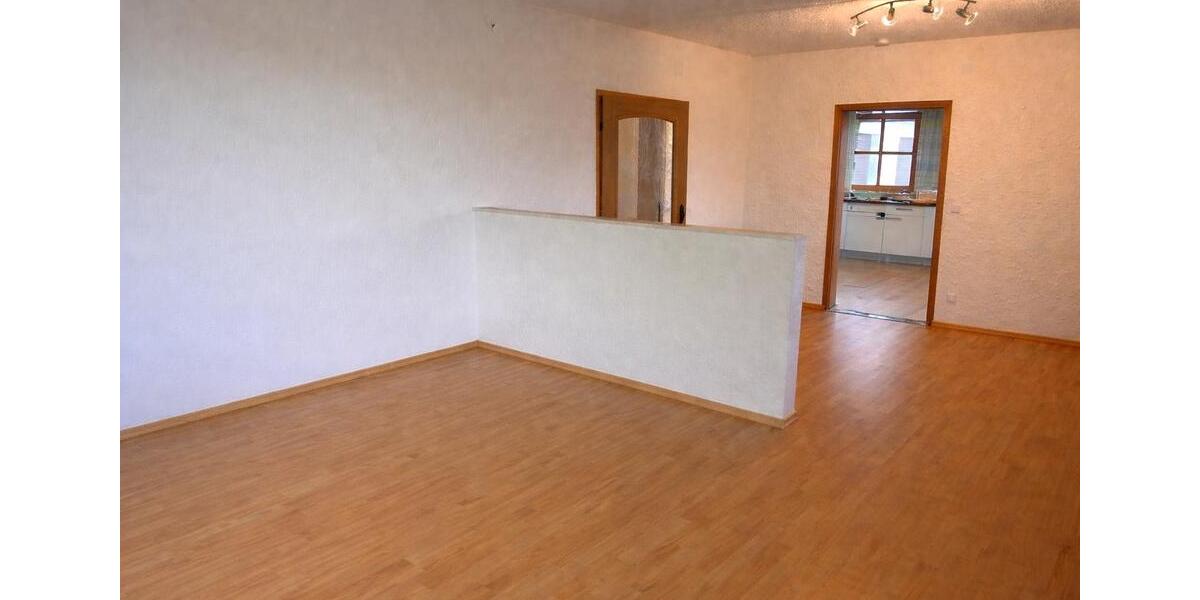 Erdgeschoßwohnung Wegscheid - 3 Zimmer, 96 m&sup2;, 600&euro; | Angebot:26150629
