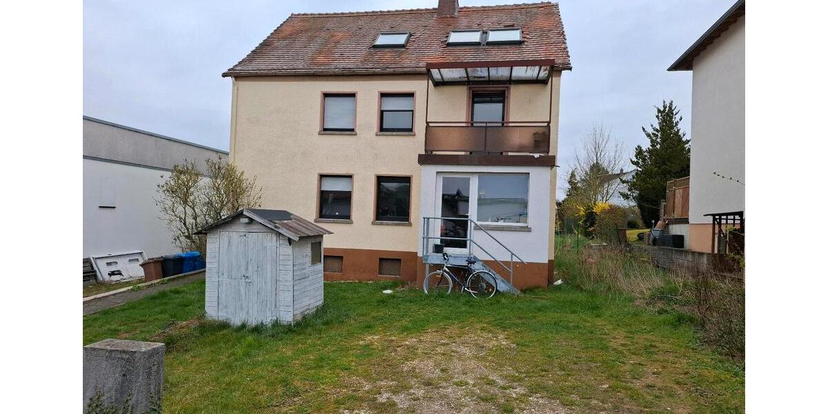 Mehrfamilienhaus, Wohnhaus Bad Camberg - 7 Zimmer, 164 m&sup2;, 320.000&euro; | Angebot:25950741