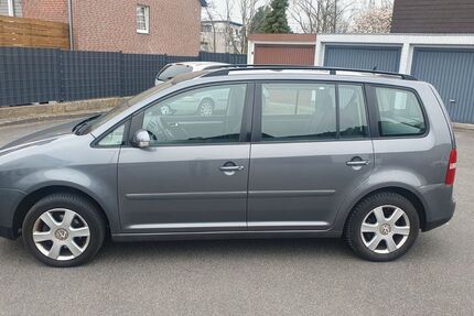 VW Touran 214.000 km 1.000 &euro; Mönchengladbach 41179