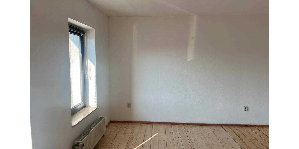 Reihenhaus Herzogenrath - 5 Zimmer, 126 m&sup2;, 1.050&euro; | Angebot:26520995