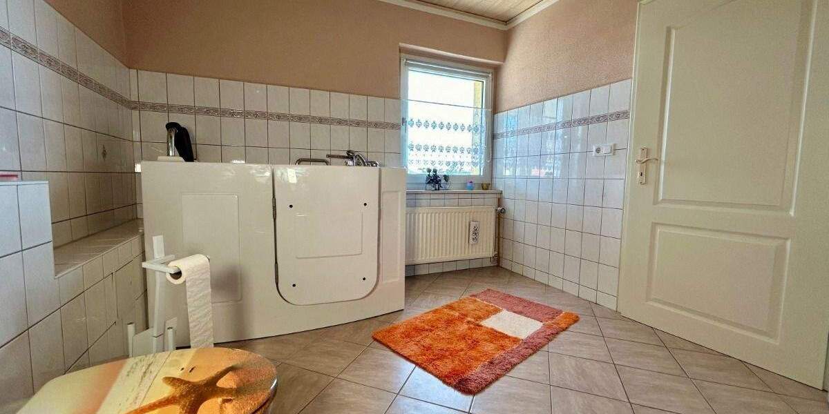 Einfamilienhaus Demmin - 6 Zimmer, 121 m&sup2;, 165.000&euro; | Angebot:25771124