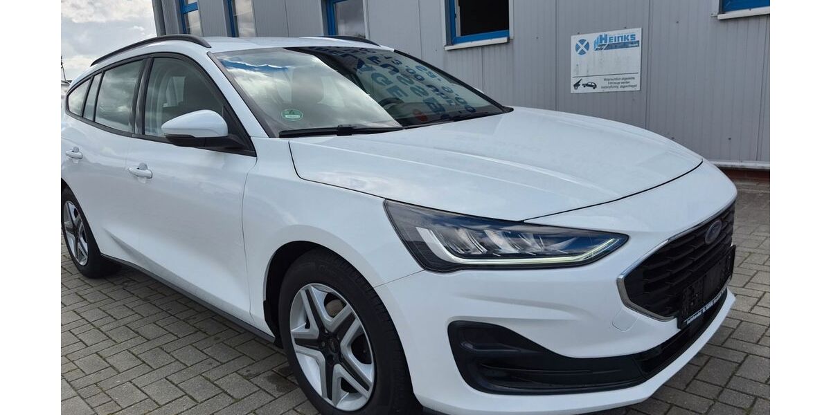 Ford Focus 124.000 km 12.999 € Upgant- Schott 26529